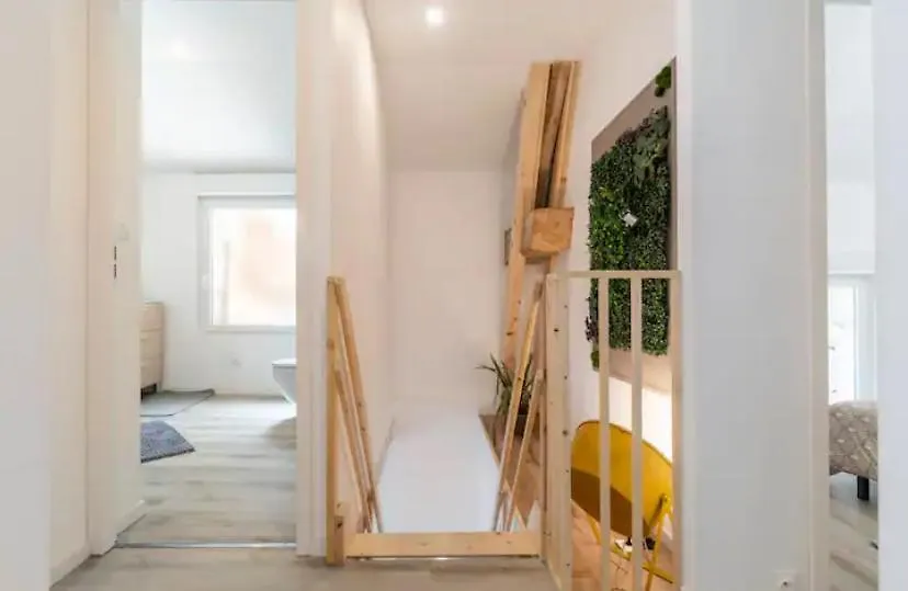 Apartment Charmant T4 Briord